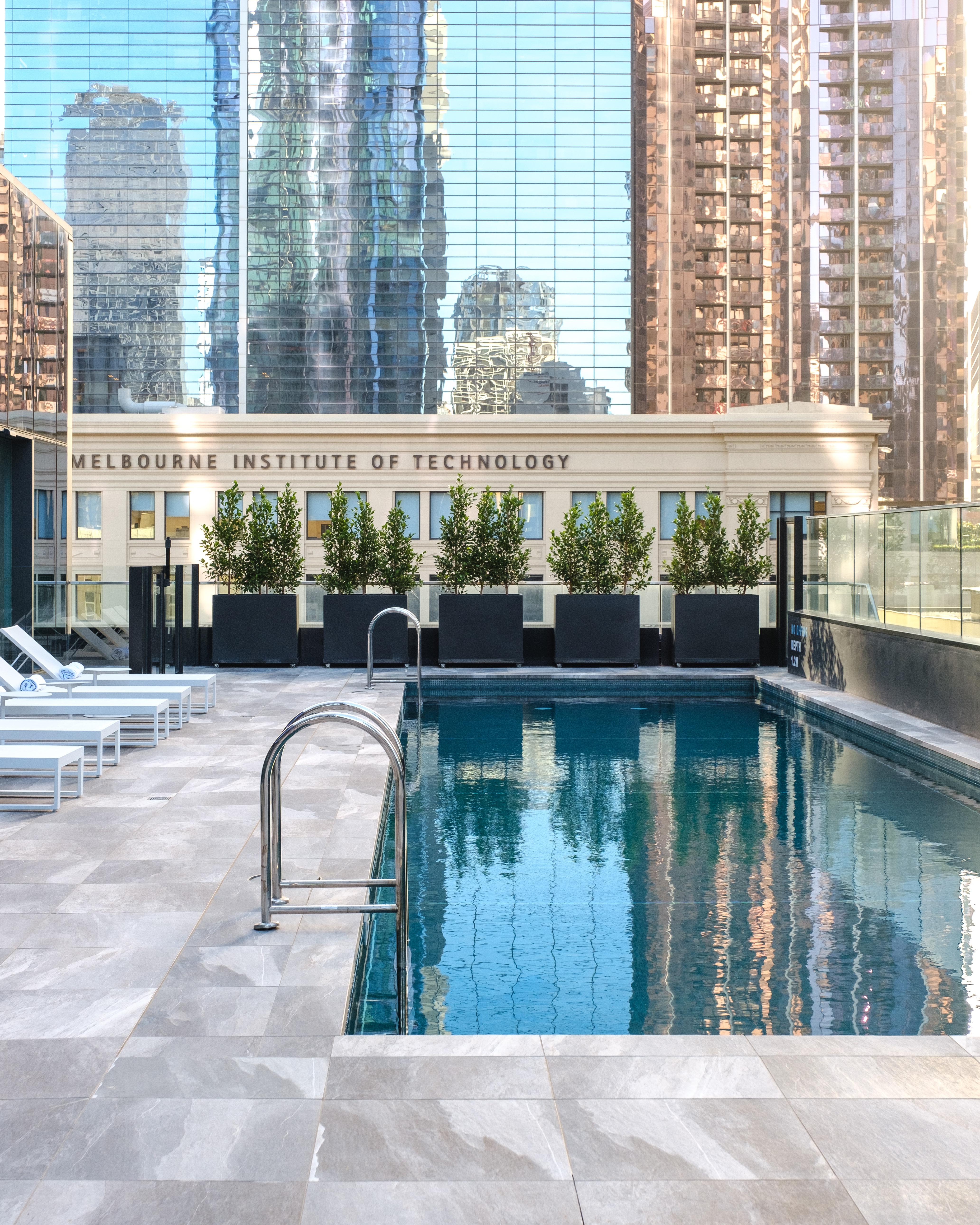 Scape Living At Aurora Aparthotel Melbourne Exterior photo